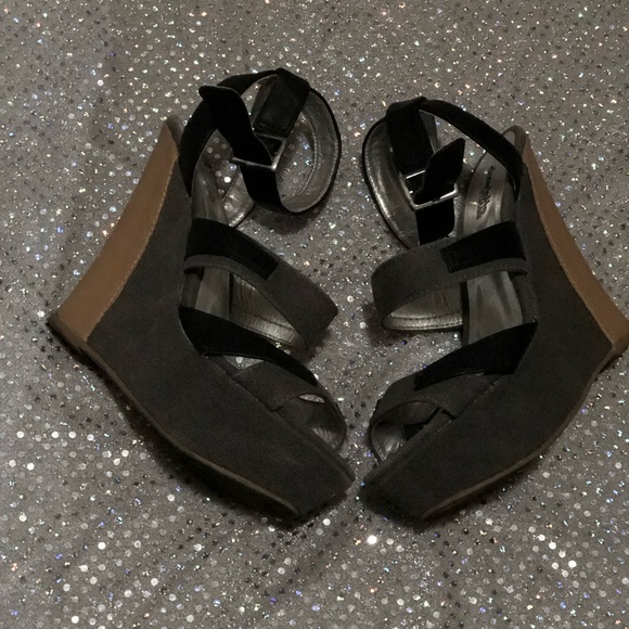 Charlotte Russe Wedges - Picture 2 of 3